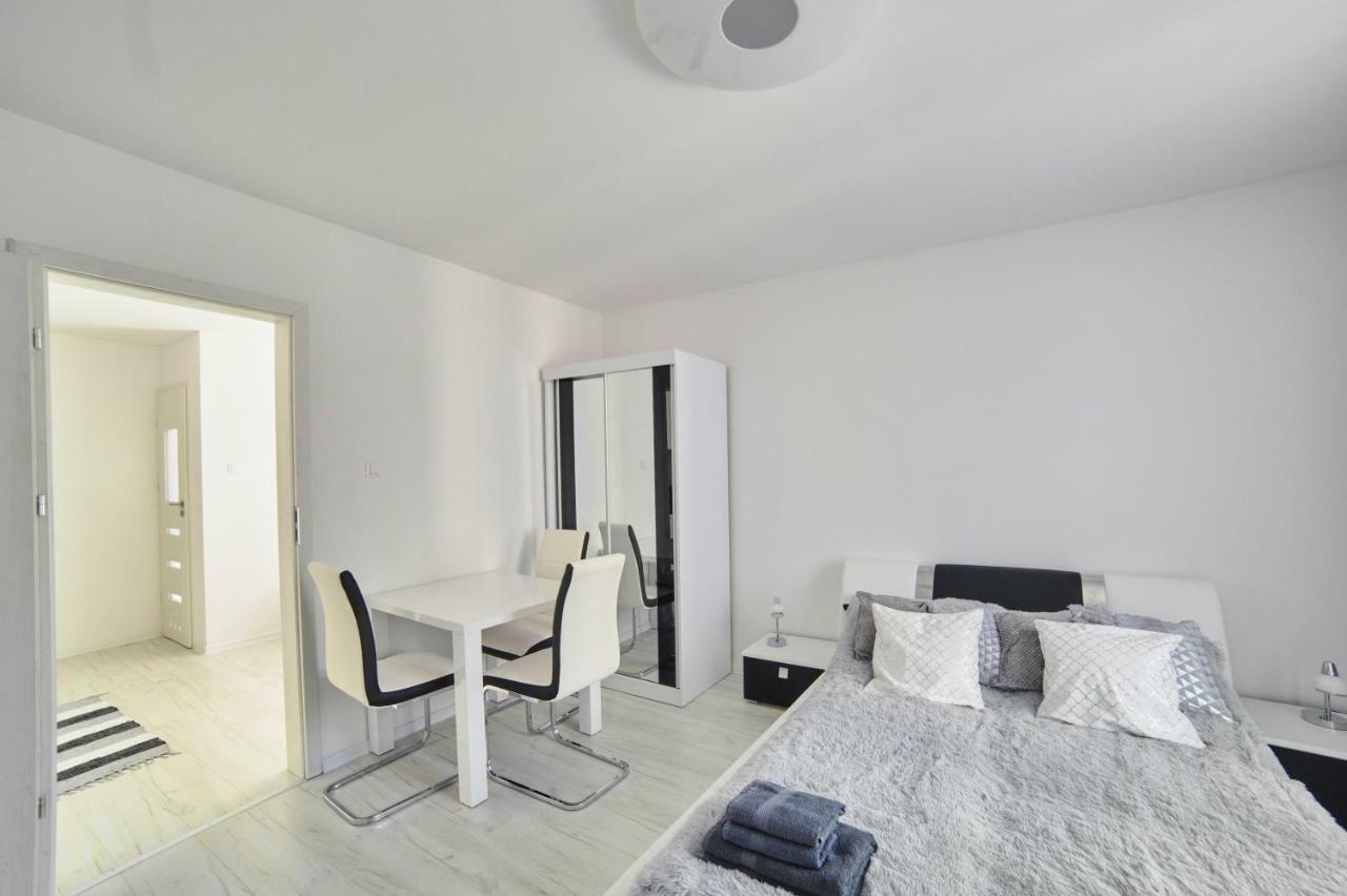 Apartament Lelewela 8 ออลชติน ภายนอก รูปภาพ